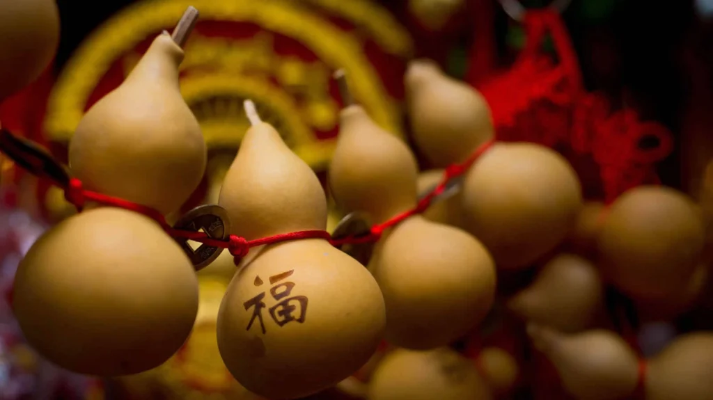 Our gourd ornaments support team, ready to help with your wu lou inquiries.