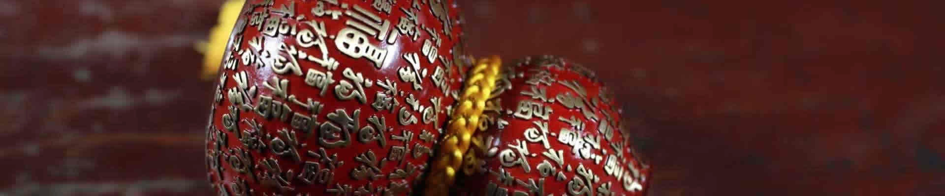 Feng shui gourd ornaments and brass wu lou - Traditional feng shui gourd decorations